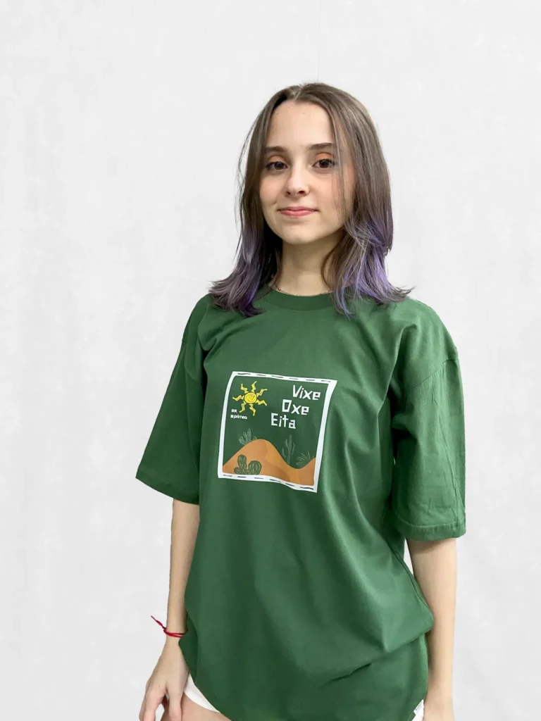 camiseta xilogravura brasilidades