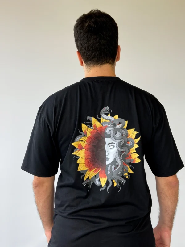 camiseta medusa street wear